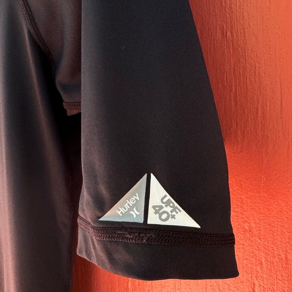 Hurley Rash Guard - Picture 4 of 5